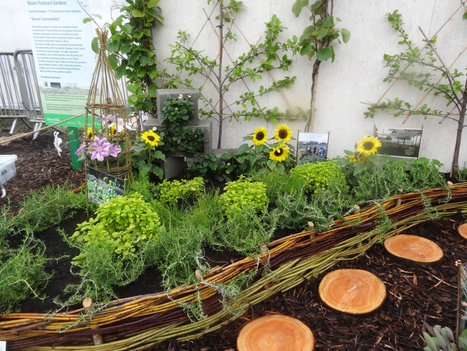 The Community Garden Network's Postcard Garden