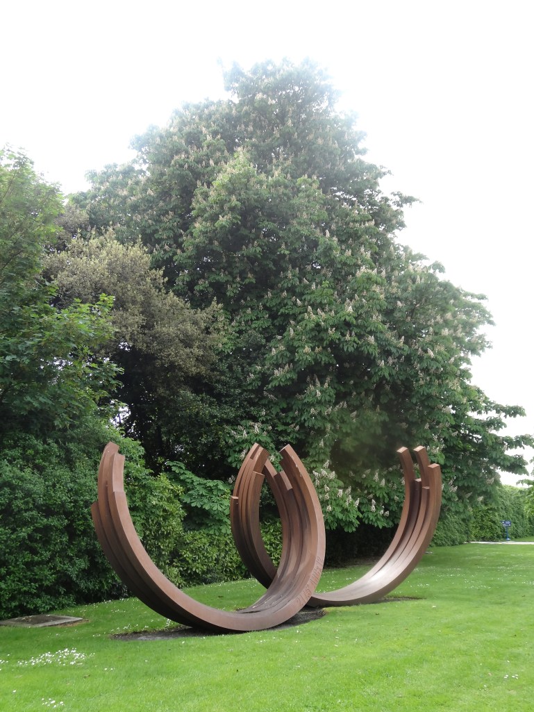 Sculpture by Bernar Venet