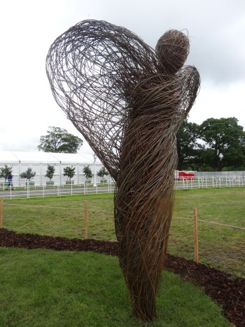'Angel of Love' , willow, Breda Marron.
